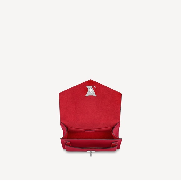 LV MyLockMe Chain Bag with LV Dustbag - Picture 6 of 12